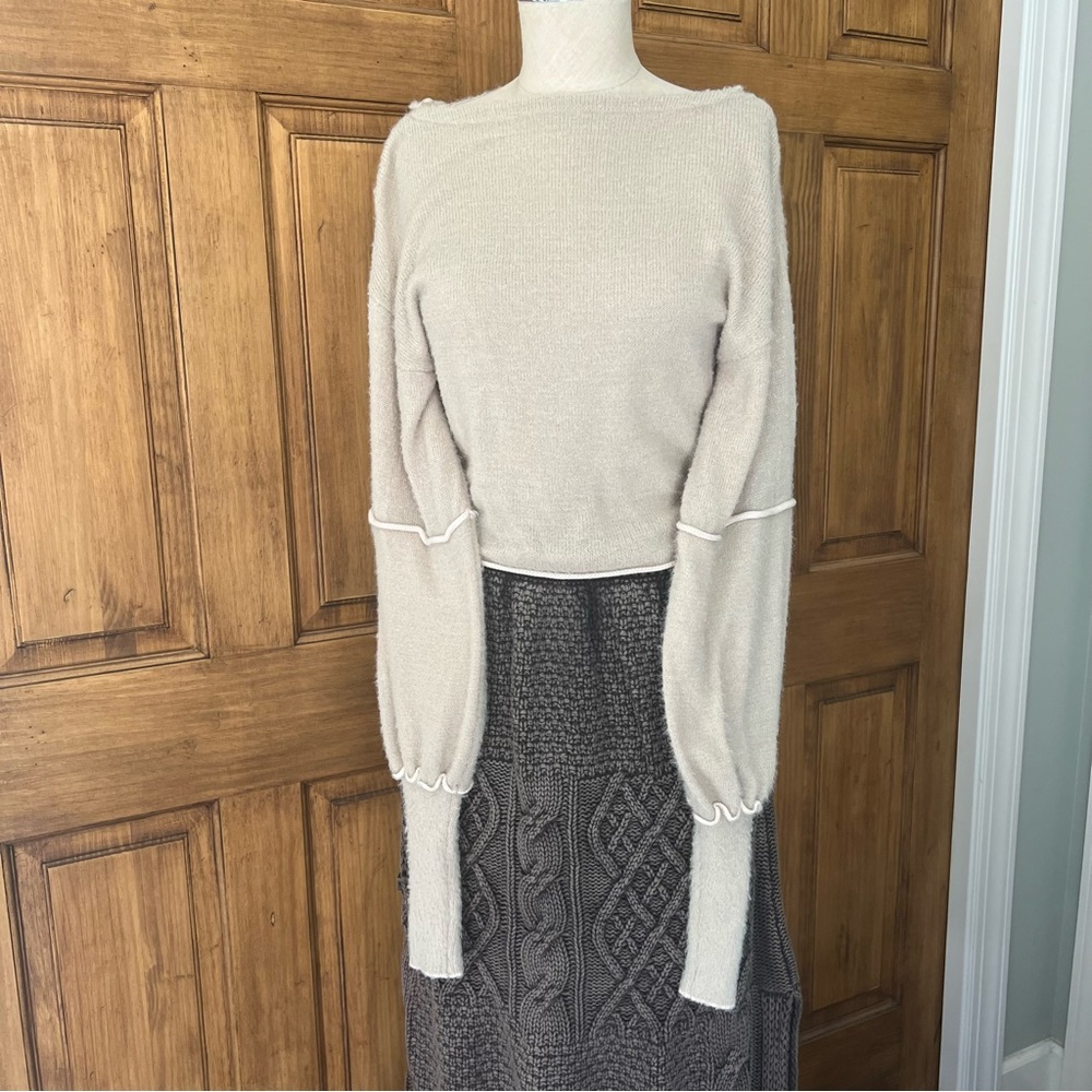 Free People Got Your Back Open Tie Back
Sweater Tan XS Extra Small